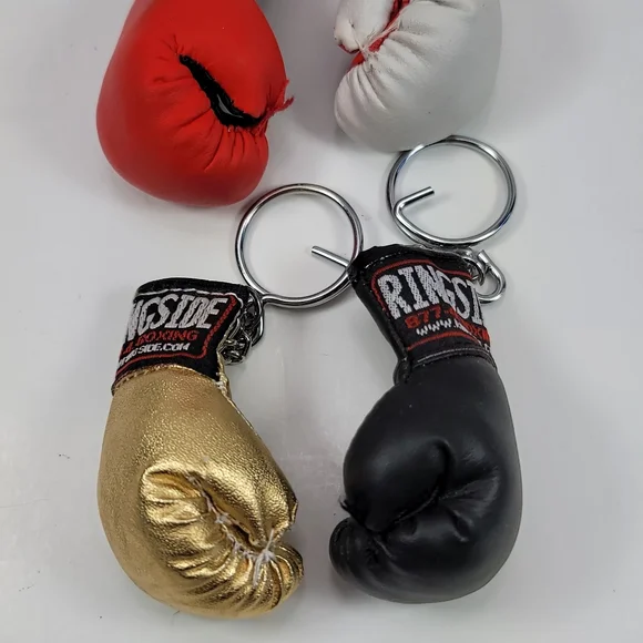 Set of 4 Ringside Boxing Glove Keychain Rings. - Picture 4 of 4